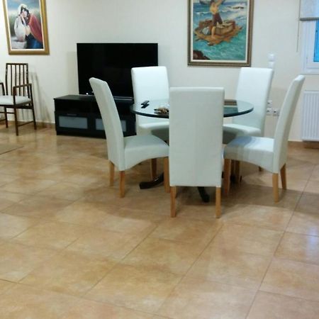 Lovely 2-Bedroom Apartment At Greek Riviera Vari  Exterior photo