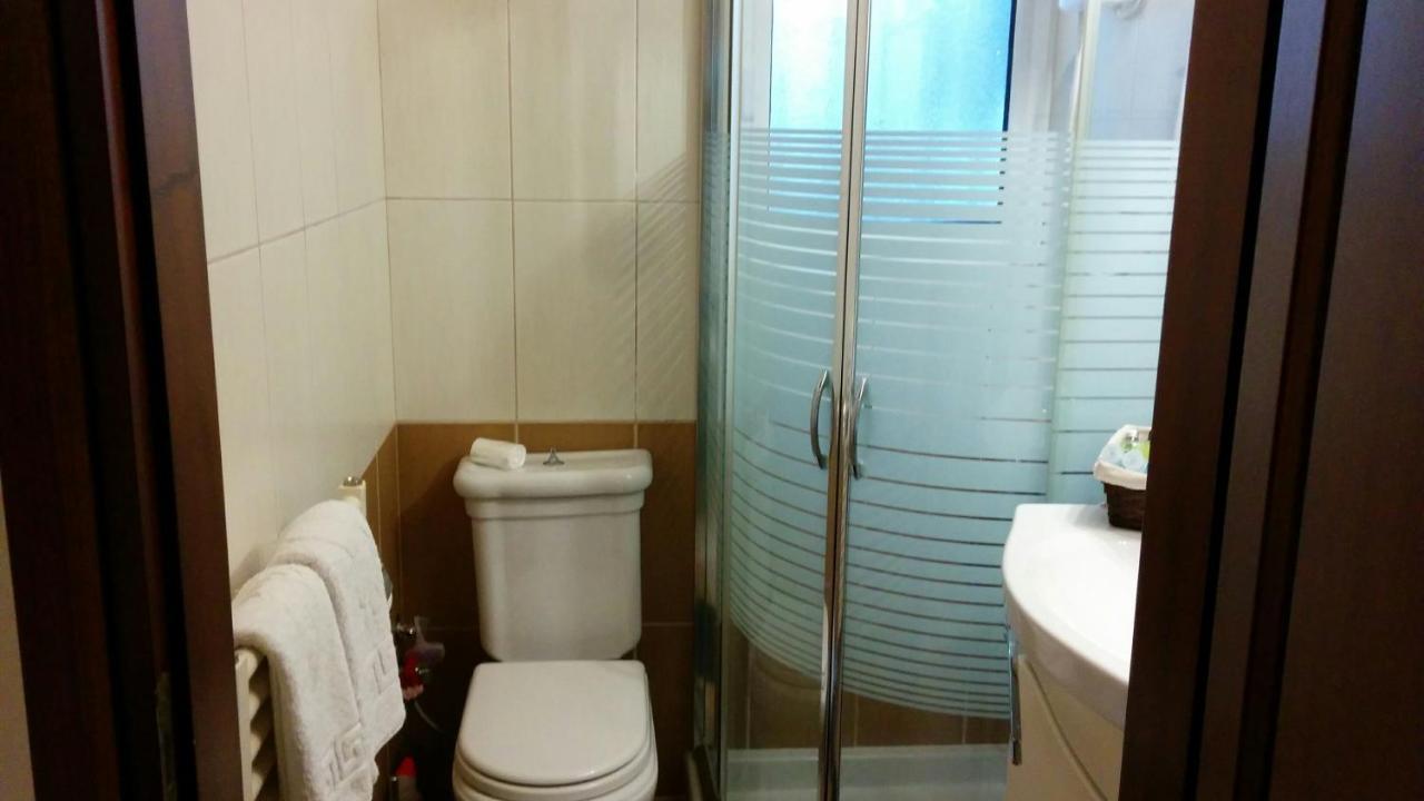 Lovely 2-Bedroom Apartment At Greek Riviera Vari  Exterior photo
