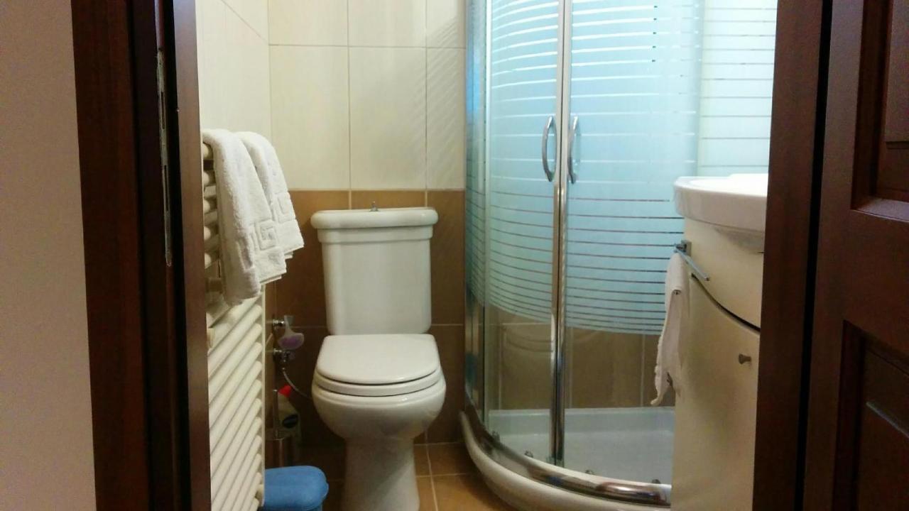 Lovely 2-Bedroom Apartment At Greek Riviera Vari  Exterior photo
