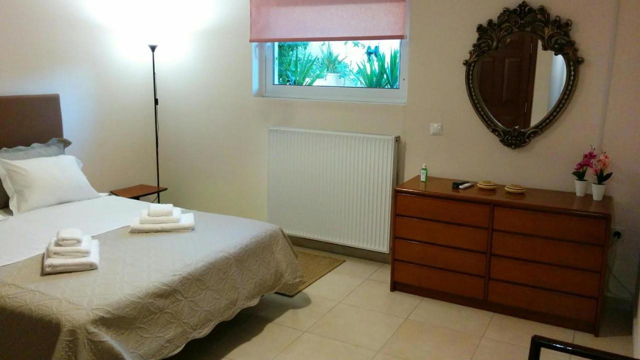 Lovely 2-Bedroom Apartment At Greek Riviera Vari  Exterior photo